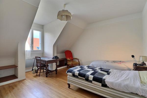 Maison individuelle 7 pièces, jardin, sous-sol Maisons-Laffitte Centre !