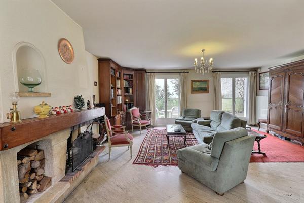 Maison individuelle 7 pièces, jardin, sous-sol Maisons-Laffitte Centre !