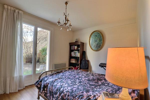 Maison individuelle 7 pièces, jardin, sous-sol Maisons-Laffitte Centre !