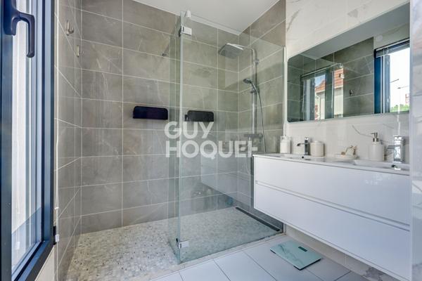SECTEUR MAIRIE DE SAINT-OUEN - MAISON 5 PIÈCES 188 m² - EXTÈRIEURS 40 m²