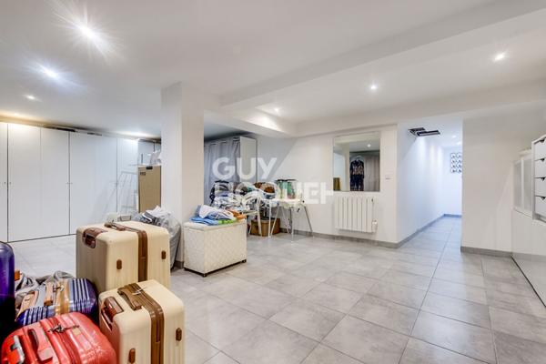SECTEUR MAIRIE DE SAINT-OUEN - MAISON 5 PIÈCES 188 m² - EXTÈRIEURS 40 m²
