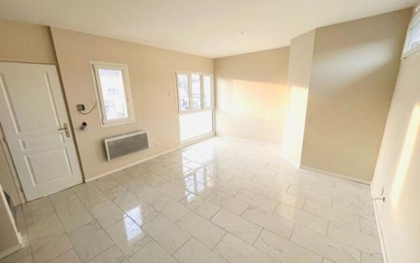 Appartement à louer    3 pièces •  Neuilly-Plaisance