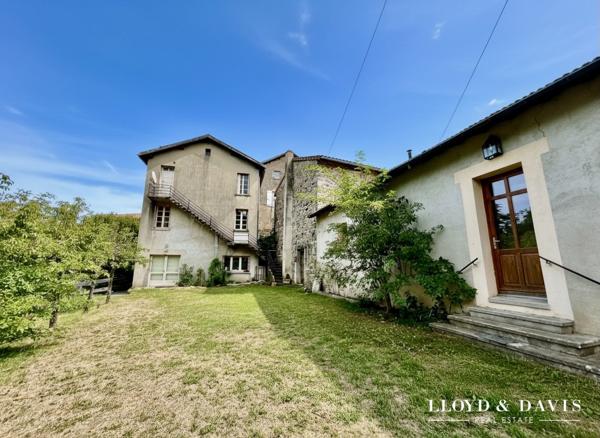 Ancien couvent en Ardèche – 1 400 m² pour projet touristique, hôtelier ou événementiel