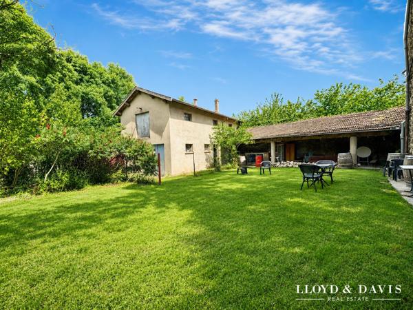 Ancien couvent en Ardèche – 1 400 m² pour projet touristique, hôtelier ou événementiel