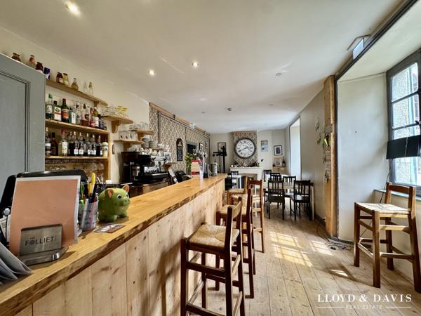 Ancien couvent en Ardèche – 1 400 m² pour projet touristique, hôtelier ou événementiel