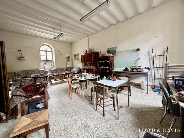 Ancien couvent en Ardèche – 1 400 m² pour projet touristique, hôtelier ou événementiel