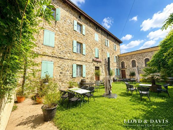 Ancien couvent en Ardèche – 1 400 m² pour projet touristique, hôtelier ou événementiel
