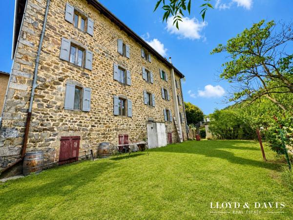 Ancien couvent en Ardèche – 1 400 m² pour projet touristique, hôtelier ou événementiel