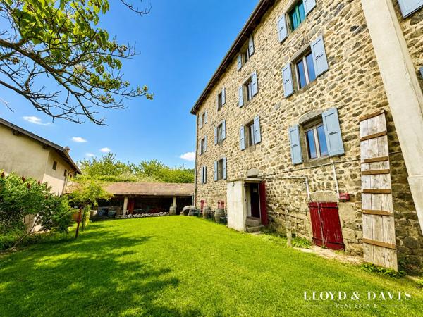 Ancien couvent en Ardèche – 1 400 m² pour projet touristique, hôtelier ou événementiel