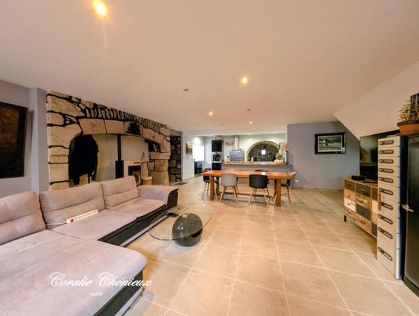 Charmante maison en pierre rénovée