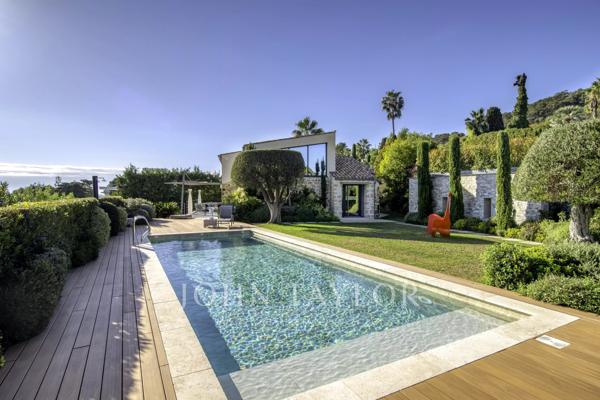 Villa contemporaine d’exception avec vue mer panoramique – Cannes Eden