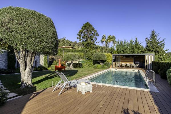 Villa contemporaine d’exception avec vue mer panoramique – Cannes Eden