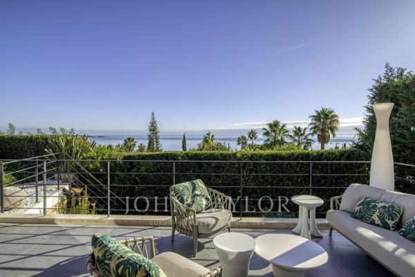 Villa contemporaine d’exception avec vue mer panoramique – Cannes Eden