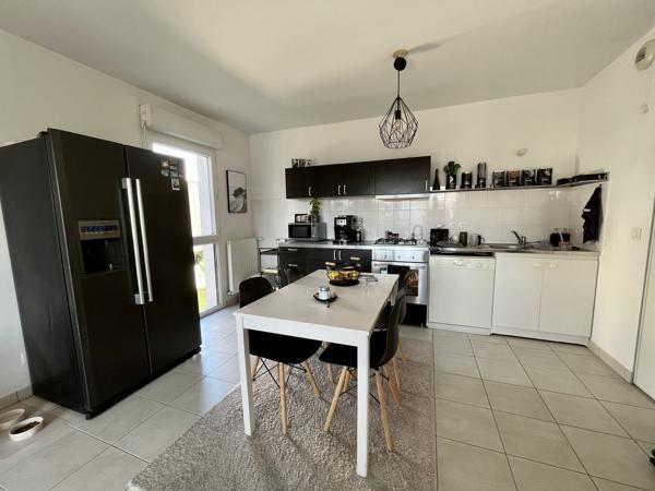 Appartement T3 - Terrasse Sud - Parkings