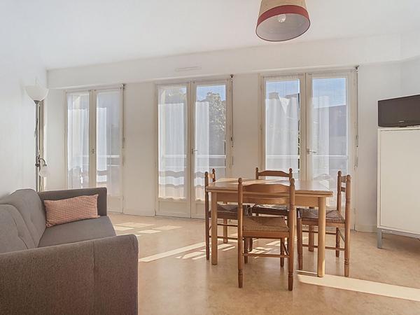 Appartement coquet de type 2 meublé avec vue sur l'Odet ! BAIL ETUDIANT 9-10 MOIS