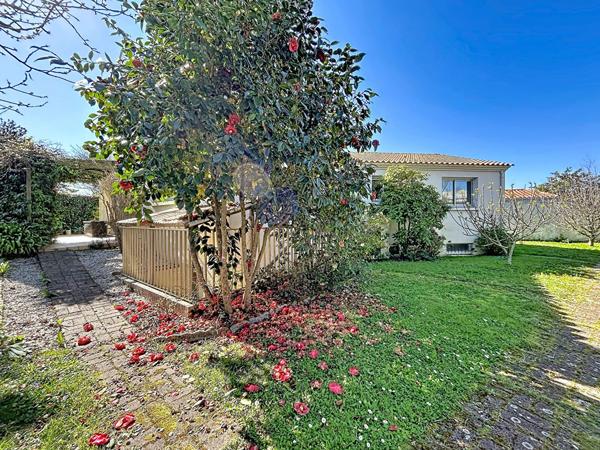Maison Les Sables D Olonne Les Nouettes 103.16 m² 3 chambres jardin