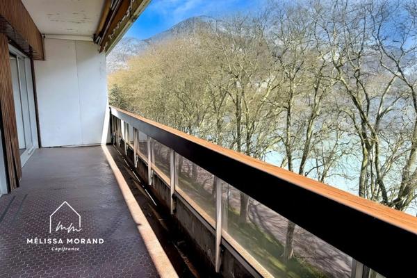 Appartement 101 m2 AVENUE D'ALBIGNY - VUE LAC - A REINVENTER