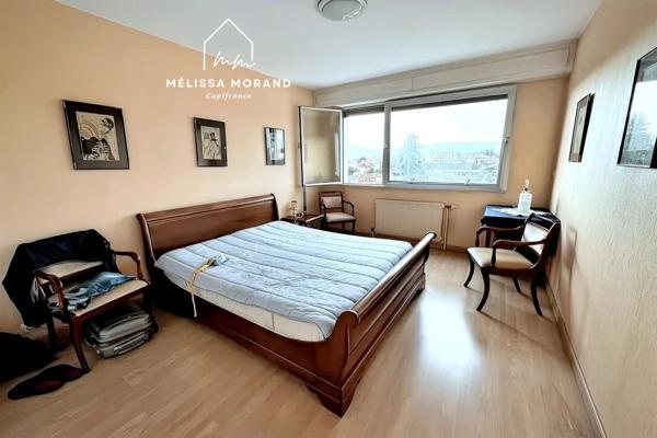 Appartement 101 m2 AVENUE D'ALBIGNY - VUE LAC - A REINVENTER