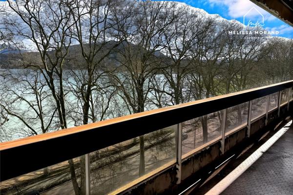 Appartement 101 m2 AVENUE D'ALBIGNY - VUE LAC - A REINVENTER