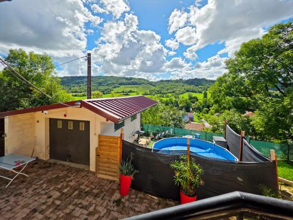 Maison familiale de 13 pièces avec appartement indépendant – 211 m² – Perrigny, proche Lons-le-Saunier