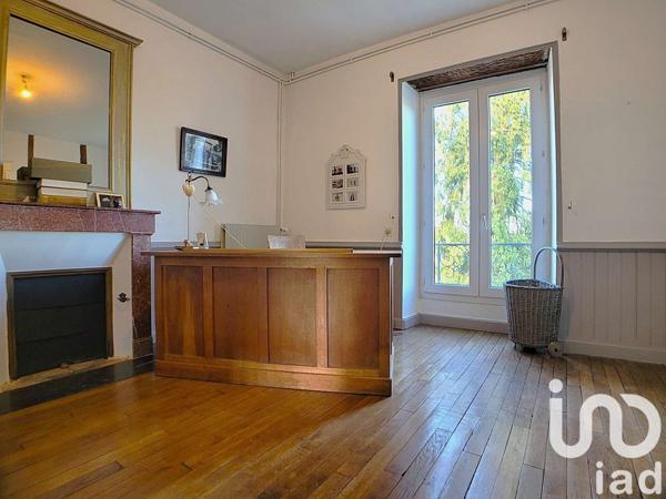 Maison à vendre 11 pièces 318 m² Saint-Pantaléon-de-Larche