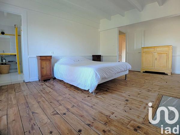 Maison à vendre 11 pièces 318 m² Saint-Pantaléon-de-Larche