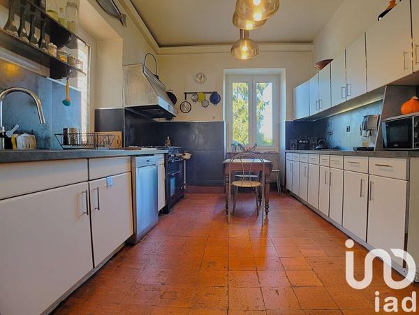 Maison à vendre 11 pièces 318 m² Saint-Pantaléon-de-Larche