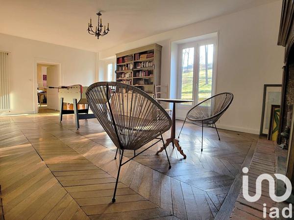 Maison à vendre 11 pièces 318 m² Saint-Pantaléon-de-Larche