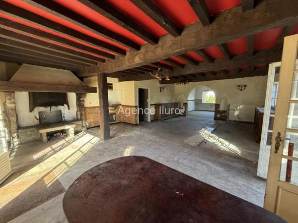 Immeuble - Entre oloron et pau - Réf.:205222 AUX PORTES D'OLORON - IMMEUBLE À RENOVER - POSSIBILITE DE CREER 7 APPARTEMENTS MINIMUM - FORT POTENTIEL