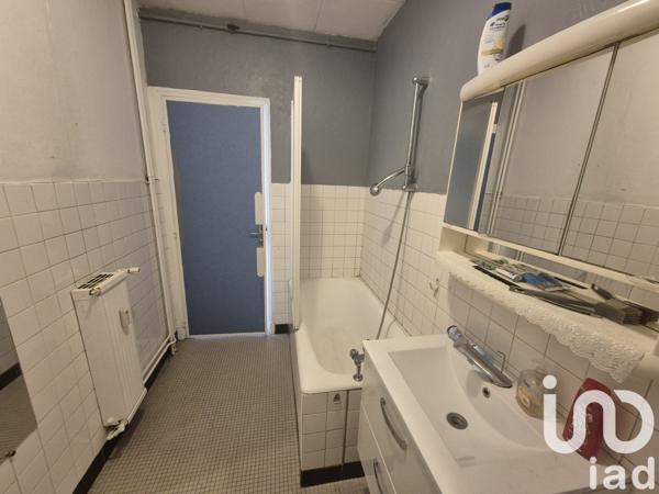 Appartement 1 pièce de 28 m² à Charleville-Mézières (08000)