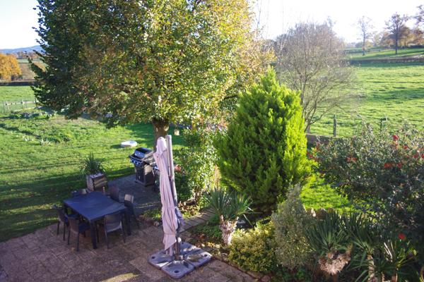 Charlieu (42190) Fermette 3 chambres 1000 m² de jardin