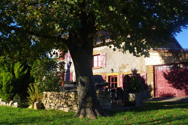 Charlieu (42190) Fermette 3 chambres 1000 m² de jardin