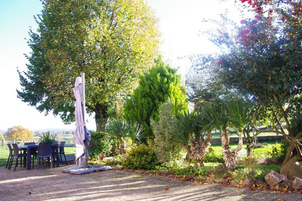 Charlieu (42190) Fermette 3 chambres 1000 m² de jardin