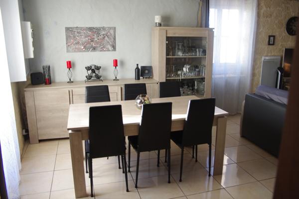 Charlieu (42190) Fermette 3 chambres 1000 m² de jardin