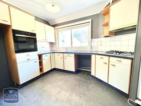 Appartement à louer 3 pièces 99.09m²