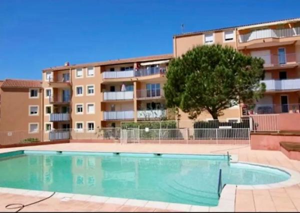 Appartement T3 rénové avec piscine – Fréjus (83)