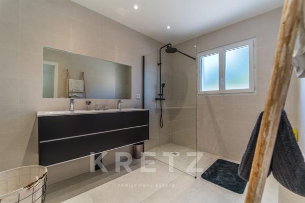 Villa contemporaine en bord de mer