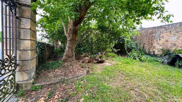 Hôtel particulier avec dépendance à vendre – Bergerac centre – 350 m² habitables