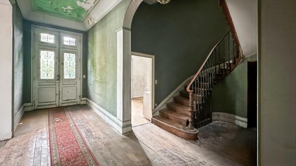 Hôtel particulier avec dépendance à vendre – Bergerac centre – 350 m² habitables