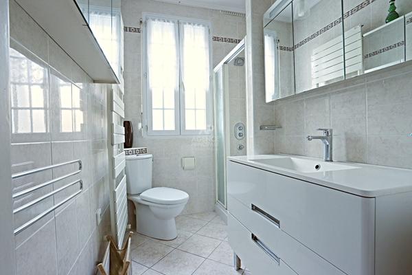 Maison Nanterre 5 pièce(s) 100m2 €595 000 ** - Référence 15191