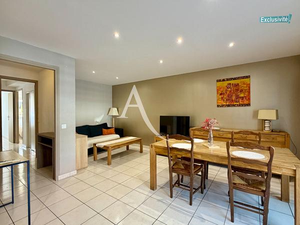 PALAVAS-LES-FLOTS - RIVE GAUCHE - BEAU T3 MEUBLÉ ET CLIMATISÉ de 55 m2 environ, avec loggia, au rez-de-chaussée