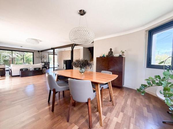Nantes Ouest - Maison familiale 5 chambres, piscine chauffée et garage