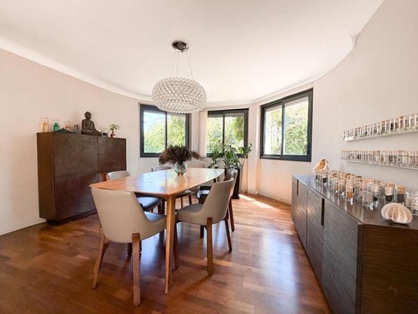 Nantes Ouest - Maison familiale 5 chambres, piscine chauffée et garage