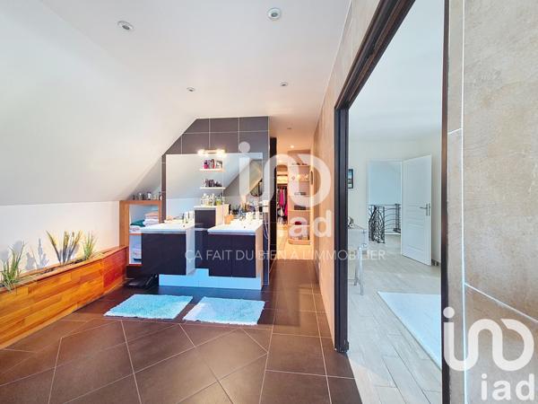 Maison à vendre 7 pièces 280 m² Le Coudray-Montceaux