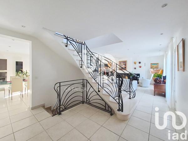 Maison à vendre 7 pièces 280 m² Le Coudray-Montceaux