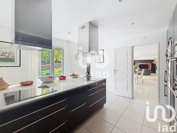 Maison à vendre 7 pièces 280 m² Le Coudray-Montceaux