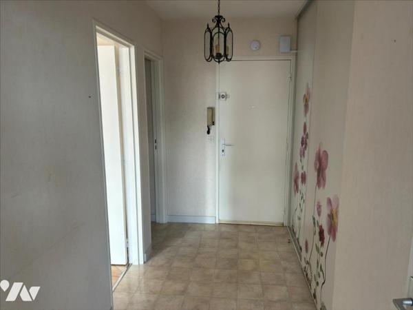 RESIDENCE LES HELIOTROPES POITIERS - T3 - TERRASSE - PARKING COUVERT