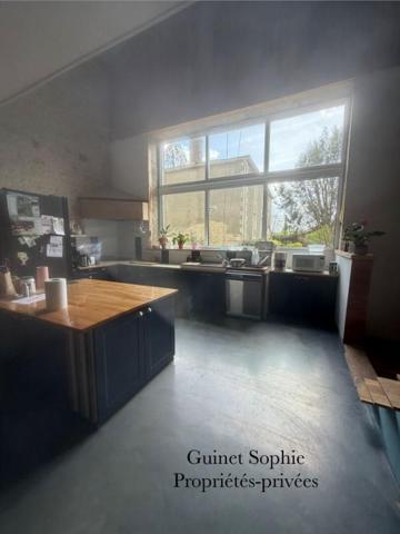 Maison Sainte Hermine 7 pièce(s) 185.6 m2