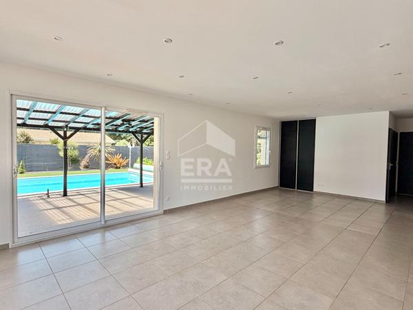 Maison Salles 126m² 4 chambres avec piscine sur 1032m² de terrain
