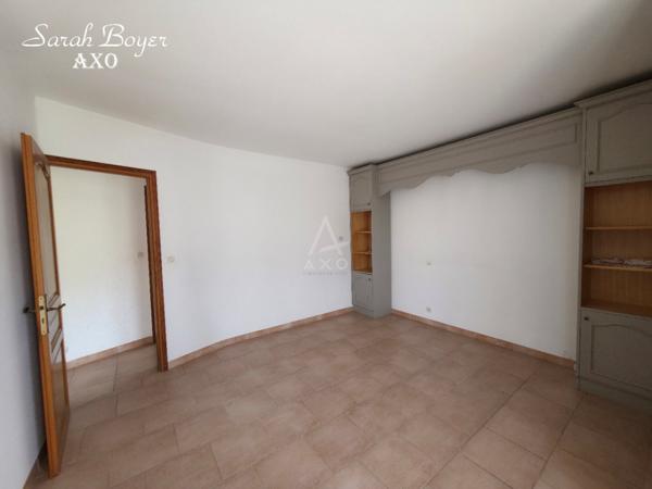 Villa 140 m²,3 chambres, 1500 m² de terrain, garage